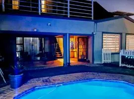 Rest Inn C Guesthouse - 10min from OR Tambo Airport