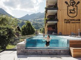 PACHMAIR 1453 apart resort，位于乌登斯的酒店