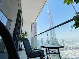 Signature 2BR Suite Full Burj Khalifa & Fountain View