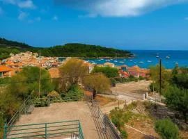 Live the Summer Dream at Gaios Cozy Retreat