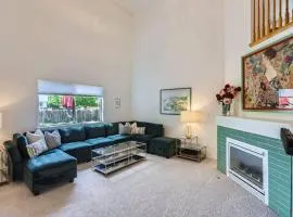Sleeps 9 - Family Retreat - Scenic Trails - Views