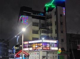 Godown Grill & Lounge，位于内罗毕内罗毕乔莫肯雅塔国际机场 - NBO附近的酒店
