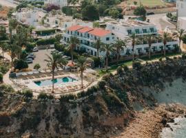Vrachia Beach Hotel & Suites - Adults Only，位于帕福斯的精品酒店