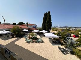HI Hostel Zadar，位于扎达尔的酒店