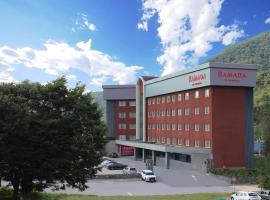 Ramada by Wyndham Suanbo，位于忠州市的酒店