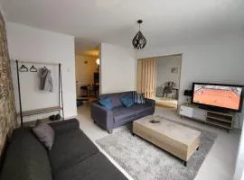 Lapacca Apartment for 3 people, individual garage, close to train station