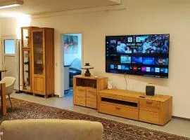 Zentrales großes Monteur- Ferienhaus bis 21Personen bei Würzburg