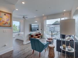 The Hive 301 King Suite，位于威尔明顿威尔明顿国际机场 - ILM附近的酒店