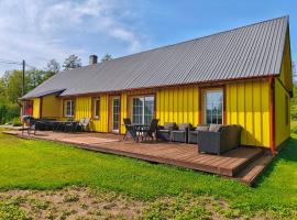 Elly Kodumajutus Kihnus，位于Linaküla的酒店