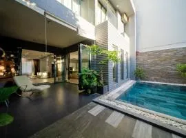 Sila Anila 7BRs Pool Villa My Khe Beach Da Nang