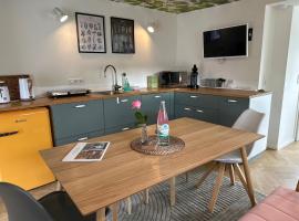 Ferienhaus Ferienwohnung Petermännchen，位于韦斯特尔堡的酒店