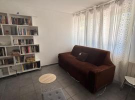 Appartement au bord de mer，位于拉西约塔的酒店