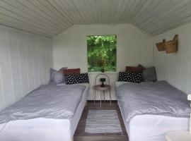 Overnatning i Kværndrup i "lillehuset"，位于Kværndrup的酒店