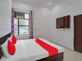 Hotel O Hardwari，位于Jhājhar的酒店