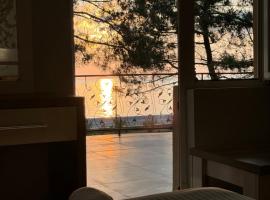 Karo Hotel，位于科布列季的酒店