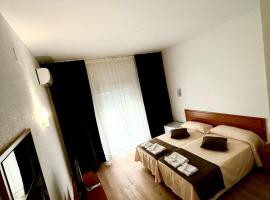 阳光海岸酒店，位于韦尔瓦的酒店