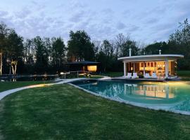 Silma Retreat Hunting Castle，位于Herjava的酒店