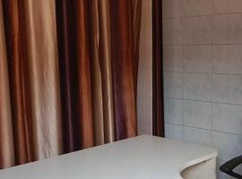Hotel O POP K Nkv And Restaurant，位于密拉特的酒店