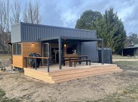 Wombat Creek Tiny House，位于克拉肯巴克的酒店