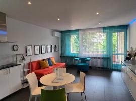 Bissone Apartment，位于比索内的酒店