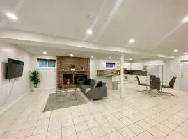 Spacious 2 Bedroom Basement Suite in Upscale Area