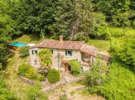 Awesome Home In Castelnuovo Val Di Cec
