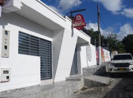 Hotel berna rivera，位于里韦拉的酒店