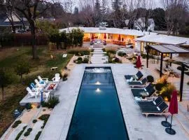 Marquee By AvantStay Modern Stylish Estate w Pool Entertainers Courtyard