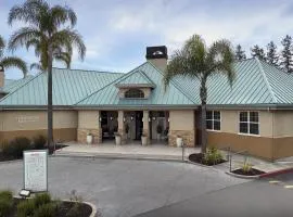 圣何塞机场 - 硅谷希尔顿惠庭套房酒店