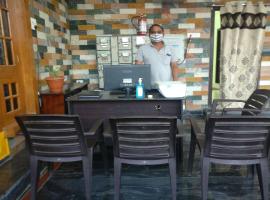 Hotel O REDDY'S GRAND LUXURY ROOMS，位于Dhundgol的酒店