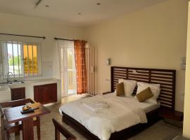 Cozy Beach Studio with Kitchen by Casa，位于克里比的酒店