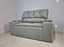 Caloroso apartmento em Sete Lagoas，位于塞蒂拉瓜斯的酒店