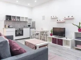 Maja's Sweet Little Home with Free Parking and Air Condition