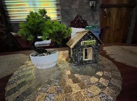 CASA HERNANDO Private Resort，位于Apalit的酒店