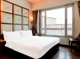 Townhouse Oak Ahmedabad Junction，位于艾哈迈达巴德的酒店