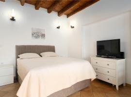 Studio Apartment Ana，位于弗尔萨尔的酒店