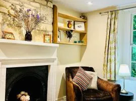 Quarry Cottage - Snug Hideaway