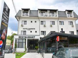 Hotel Dunavis，位于奥尔绍瓦的酒店