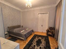 Guest House Livia，位于库塔伊西的木屋