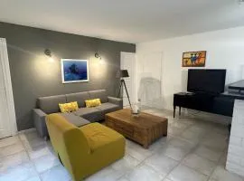 Grand appartement spacieux 3 ch Rez de villa a sisco