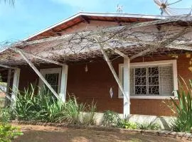 Casa em Aguas de Lindoia - Próxima ao balneário e da praça principal
