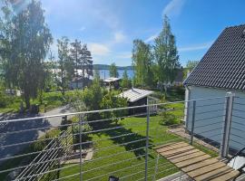 Lägenhet med sjöutsikt，位于诺拉的酒店