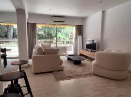 Elégant 3 chambres avec terrasse sur jardins à Montfleury