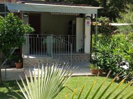 Guest House l'orto di Antonio，位于帕利努罗的酒店
