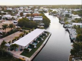 Waterfront Cabana 2 Key Largo，位于基拉戈的酒店
