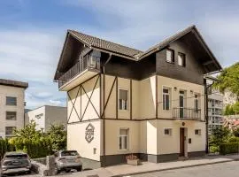 Guest House The Hive