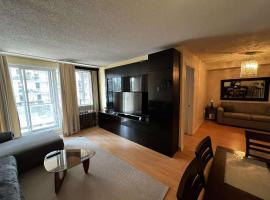 Beautiful and Cosy Downtown Condo with free underground parking，位于蒙特利尔的酒店