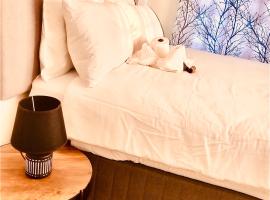 Secret-Meadow Accommodation，位于马翁的酒店