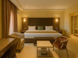 Maxbe Continental Hotel，位于Awka的带停车场的酒店