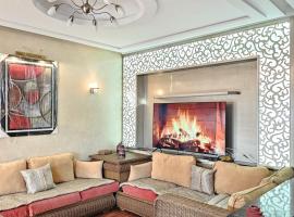 Villa Tanger Vue sur Mer avec Piscine，位于丹吉尔的酒店